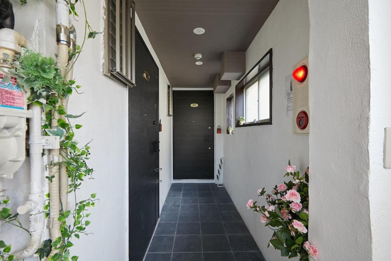 Akabane Tk Building 301